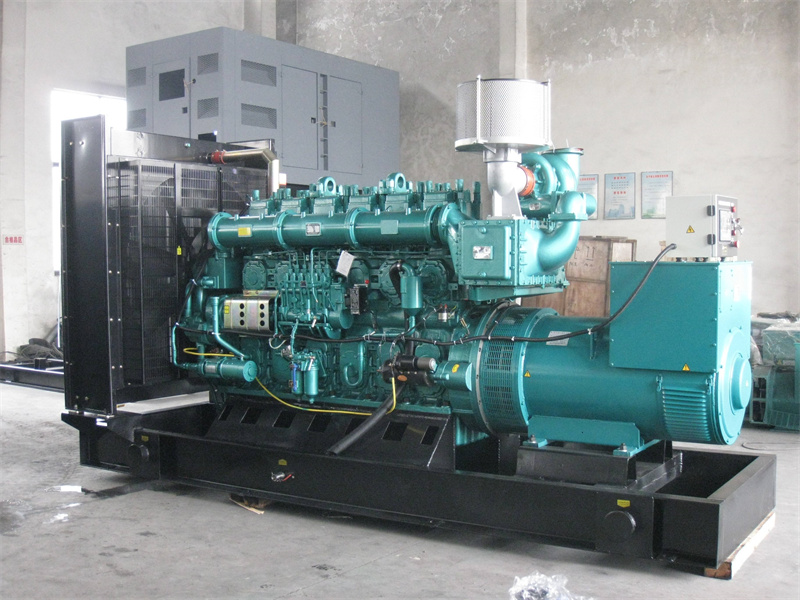 磴口200KW 柴油发电机的油耗是多少?