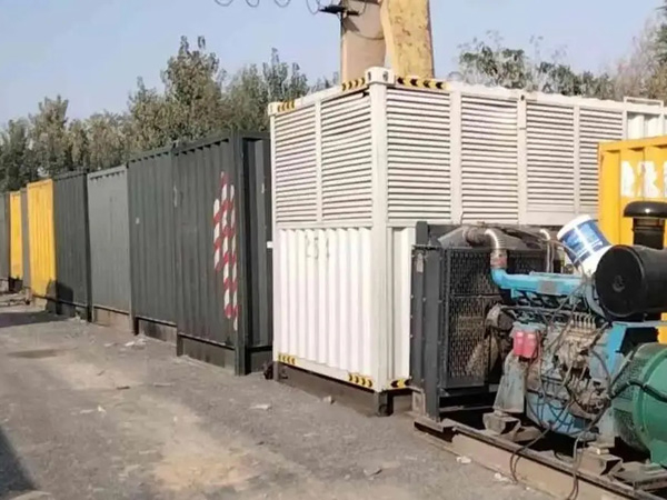 磴口200KW柴油发电机机组每小时油耗是多少？